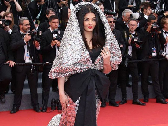 Alluring Clicks Of Aishwarya Rai On Red Carpet